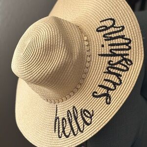 HELLO SUNSHINE BEACH HAT